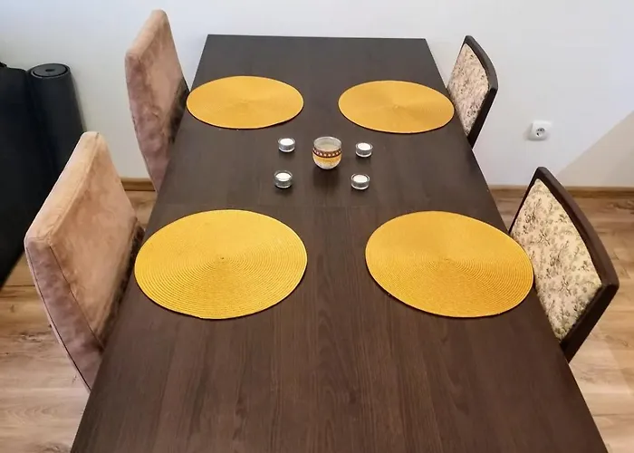 Villa House With A Garden In Pipera