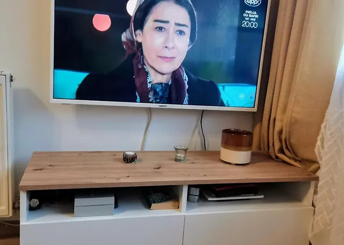 Villa House With A Garden In Pipera *