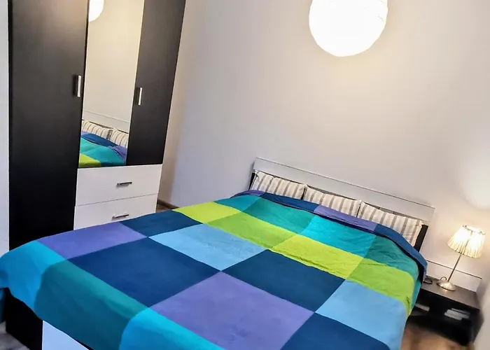 Villa House With A Garden In Pipera Bukarest