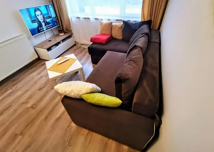 House With A Garden In Pipera 빌라 *